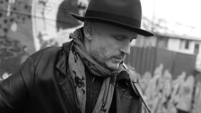 "Roll on" Roy-Einar Dreng смотреть онлайн