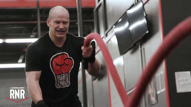 Sex Addict Threatens Boxing Champ's Wife смотреть онлайн