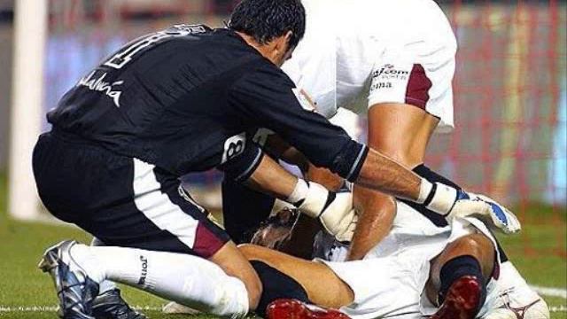 Antonio Puerta,Miklos Feher,Marc-Vivien Foe, Alexei Cherepanov RIP смотреть онлайн