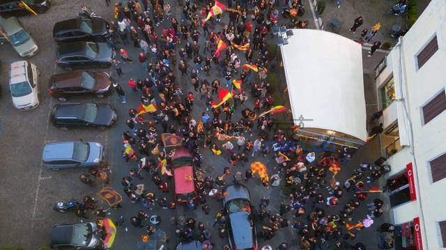 Riprese drone festeggiamenti Catanzaro in 💛B❤️ Calabria - Italia 🇮🇹 by Antonio Lobello uGesaru смотреть онлайн