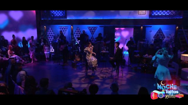 Laura Picar y Erwin Hernández cantan ESTOY ENAMORADO смотреть онлайн