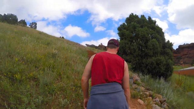 Hiking Red Rocks Park In Morrison, Colorado With Jack смотреть онлайн