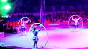 Цирковые акробаты