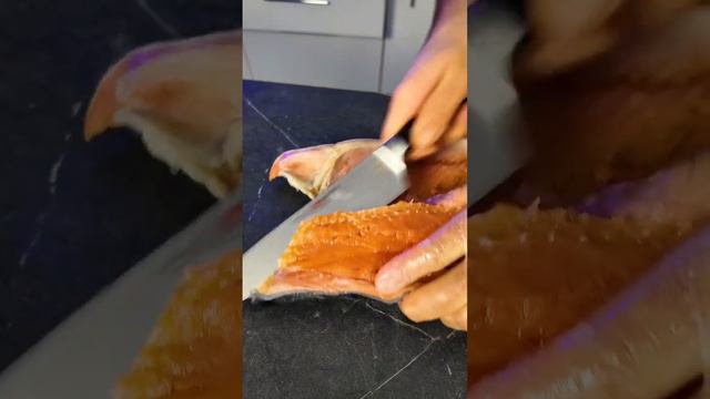 Не покупай филе рыбы! Или как разделать тушку, в 2 раза выгоднее#рецепт #рыба #лайфхак #борисовтв смотреть онлайн