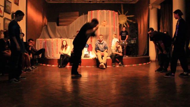 UDB Battle - IV | All style 2vs2 | Puzatiy & Zhirobasina vs Monaka & Tori (1/2 final) смотреть онлайн