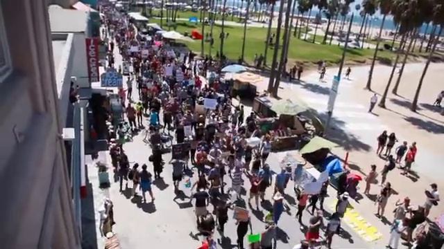 Boardwalk 2 Venice Anti Racism Rally 8 19 2017 смотреть онлайн