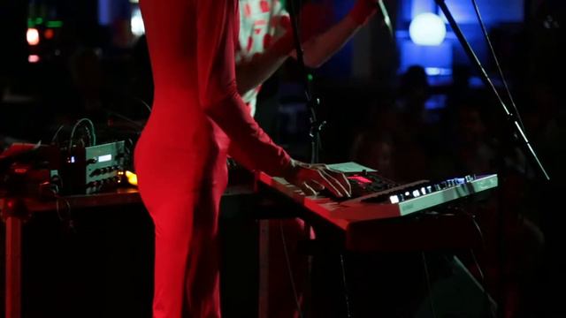 HIDROGENESSE/MARICLON/PAPAYA/EVA OLVIDO 2019 (PHE CLUB)