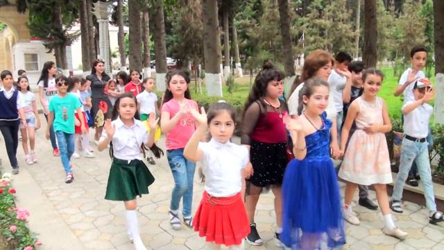 Ağdaş. Habil Əliyev adına musiqi məktəbi. Birincilərin " Not Bayramı" смотреть онлайн