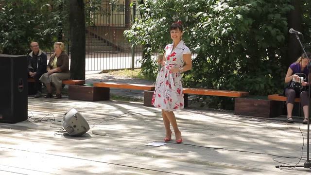 Все стало вокруг голубым и зеленым в Бабушкинском парке