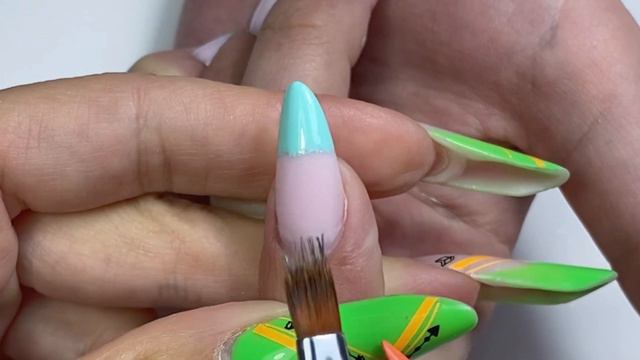 Растяжка цвета гель-лаком смотреть онлайн