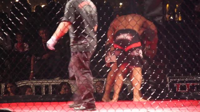 Paea Paongo Vs. Chris Barnard - 2nd Round