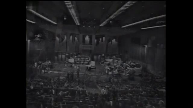 Pino Calvi e Orchestra Rai Napoli: Yesterday - Solisti: Dino Piana e Oscar Valdambrini смотреть онлайн