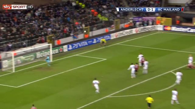 Удивительный гол через себя