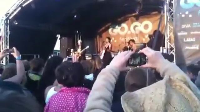 Heather Peace and Horse performing 'Beechwood Avenue' live at GoGo Festival 2011 смотреть онлайн