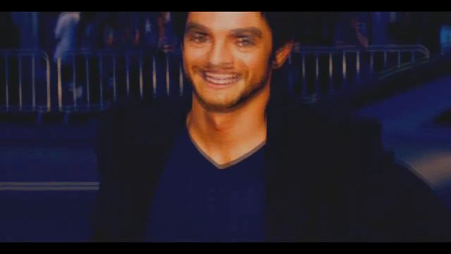 Hot Mess | Craig Horner смотреть онлайн