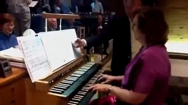 Kay paggi organ and handbells смотреть онлайн