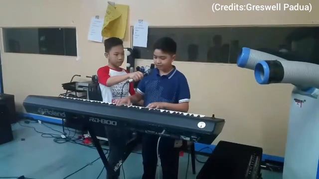 BENEDICT ABOYME & JOSHUA LUMBAO. 2 of the Eat Bulaga Broadway Boys! Sing Someone Like You смотреть онлайн