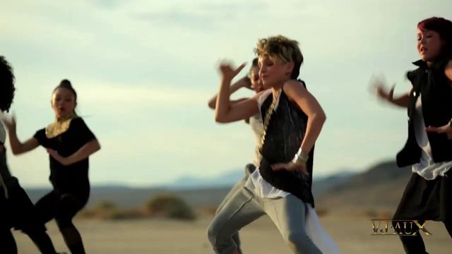 Blue Bamboo - Sunny (VJ Aux) смотреть онлайн