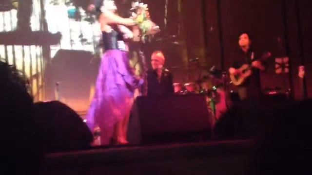 Lila Downs, Los pollos. смотреть онлайн