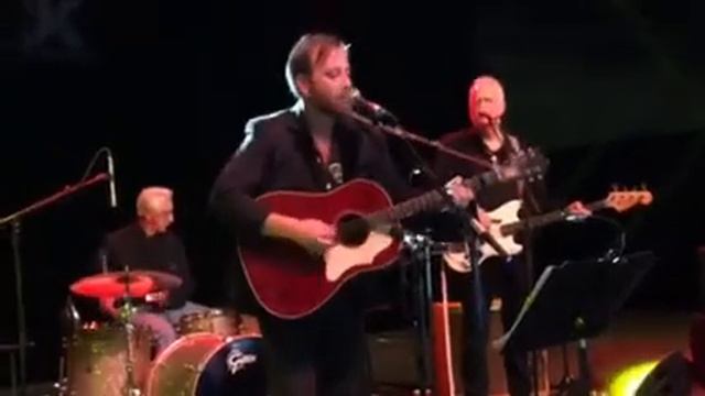 Dan Auerbach - Show me смотреть онлайн