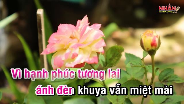 Karaoke Thầy Cô Cho Em Mùa Xuân - Nhạc Thiếu Nhi смотреть онлайн