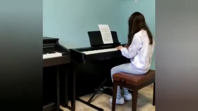 LITTLE PLAYMATES (F.X. Chwatal) - Cristina Fernández González смотреть онлайн