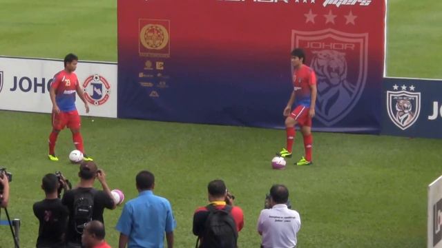 JDT 2014 Fadhli Shaz dan Irfan Fazail смотреть онлайн