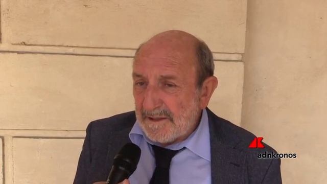 Galimberti: “La tecnica ci modifica a nostra insaputa” смотреть онлайн