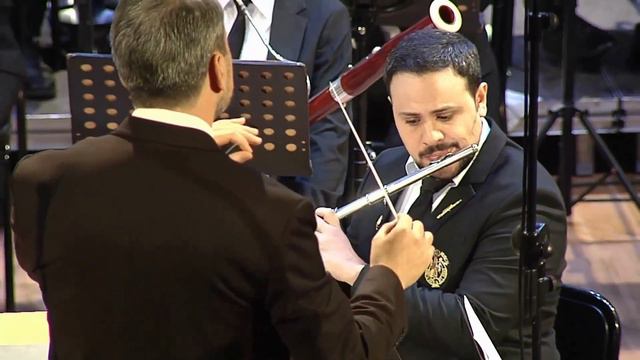 Música y vinos - Manuel Morales смотреть онлайн