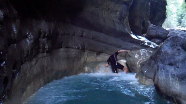 Canyon del Raganello - 9 giugno 2013 - Civita - Ponte del Diavolo смотреть онлайн