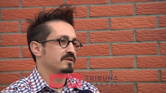 ARENA - Kosovari Merr Dhuratë Nga Messi, Por Fëmijët I Ka Me Ronaldon - Familja Bisaku