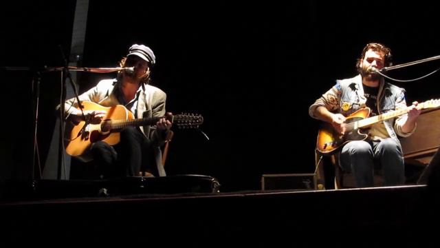 Matt Mays & Adam Baldwin - On The Hood (Old Confidence Lodge, 4 May 2016) смотреть онлайн