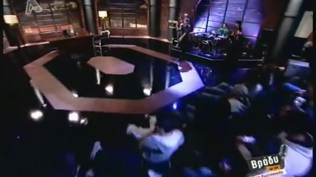 Loucas Yiorkas " O Mpampis O Flou" смотреть онлайн