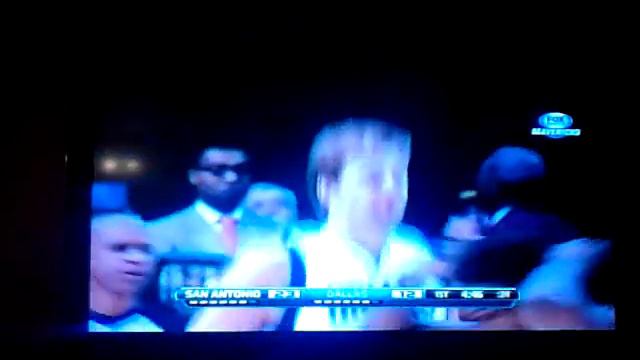 Dirk nowitzki geting horny!! смотреть онлайн