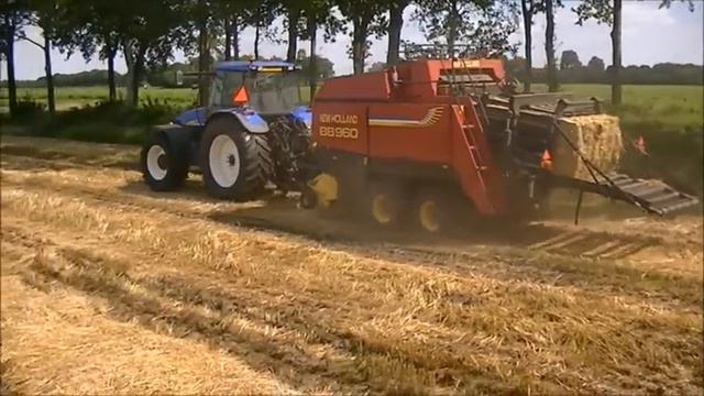Baling straw with a New Holland TM155 смотреть онлайн