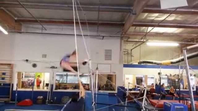 Taylor Bennion Training Ray (day 3) смотреть онлайн