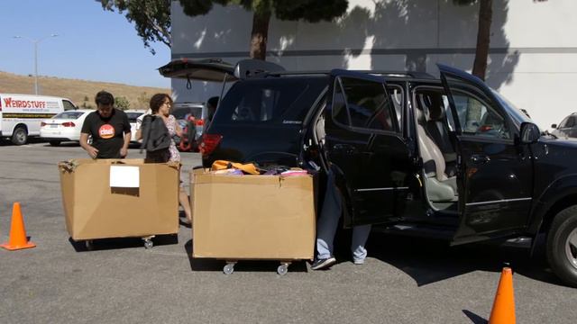 Family Giving Tree Back to School 2016 смотреть онлайн