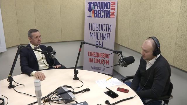 Бузаров Андрей и Михаил Минаков о социально-политических сложностях Украины поседних лет смотреть онлайн
