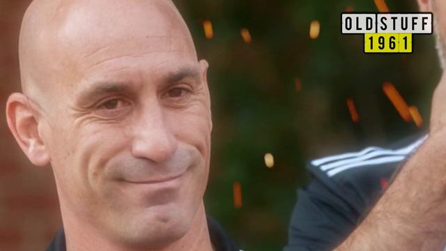 LUIS RUBIALES CONTROVERSY CONTINUES: SPAIN THREATENS TO LEAVE UEFA AND HIS MOTHER KEY ACT IN CHURC смотреть онлайн