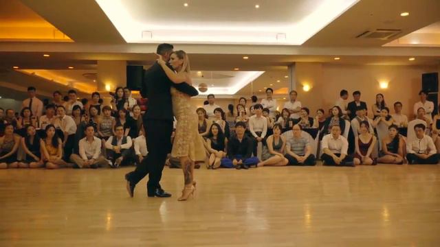 Sebastian Arce and Mariana Montes, "Ilusión Azul", 2018 SITF смотреть онлайн