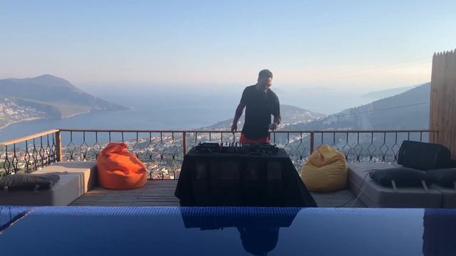 Kenan Savrun - Live Sunset Mix [July 19, 2020]