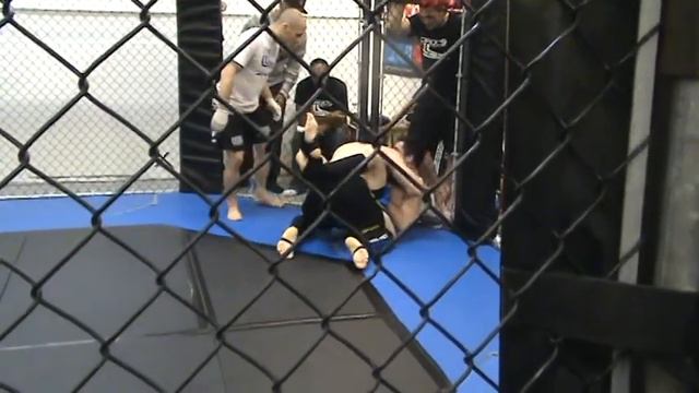 Alex Sireev vs Trevose Barry смотреть онлайн