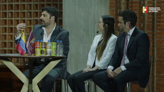 Mesa redonda - Diego Zandrino, Nathalia Prieto y Federico Rojas смотреть онлайн