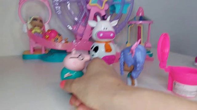 Daddy Pig pranks the Kindi Kid minis! смотреть онлайн