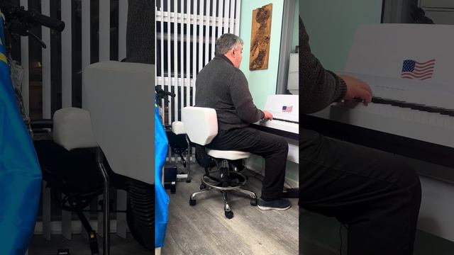 Это Аншлаг! «Шаланды Полные Кефалий», в исполнении Меера Лански! 🎤🐟🎶🤩🎵👏🌊🤣 смотреть онлайн