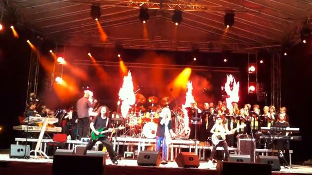 OMEGA KONCERT TATA 2014.07.19. SZÁLLJ LE HOZZÁNK ANGYAL смотреть онлайн