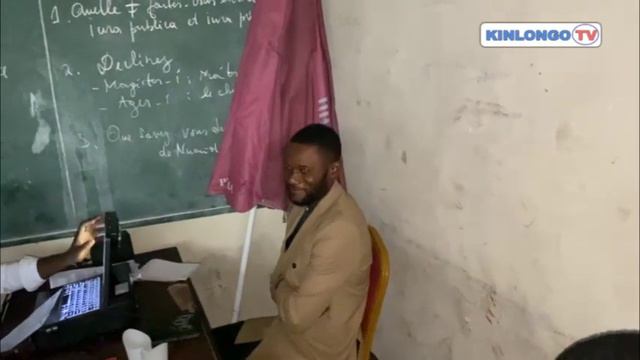 TRISTE : RABBI MAVINGA AZUI CARTE D'ELECTEUR NA ASPECT YA VIEUX GAOUX... смотреть онлайн