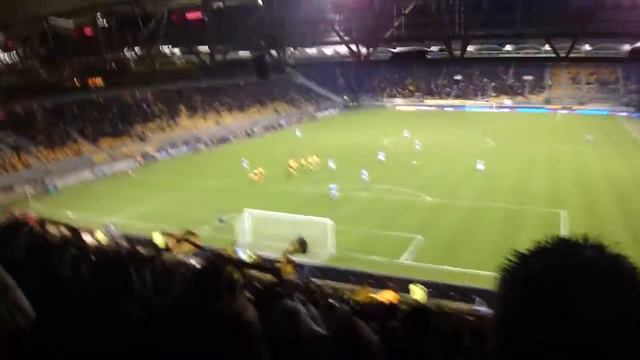 Roda JC - RKC (Doelpunt Junker 4-1: "en wie niet springt is fortunees") смотреть онлайн
