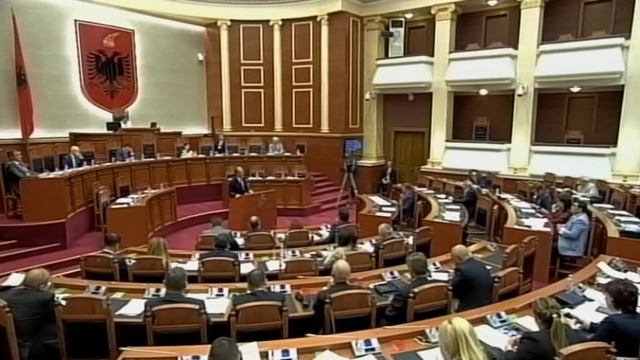 Rama: Jemi me ata që paguajnë taksat, Bode:Ti ke interesat e tua смотреть онлайн