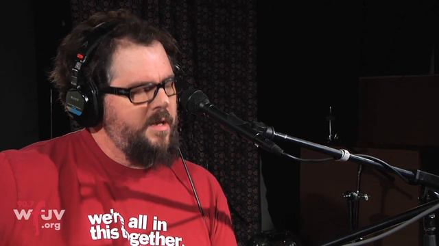 Patterson Hood - "Disappear" (Live at WFUV) смотреть онлайн